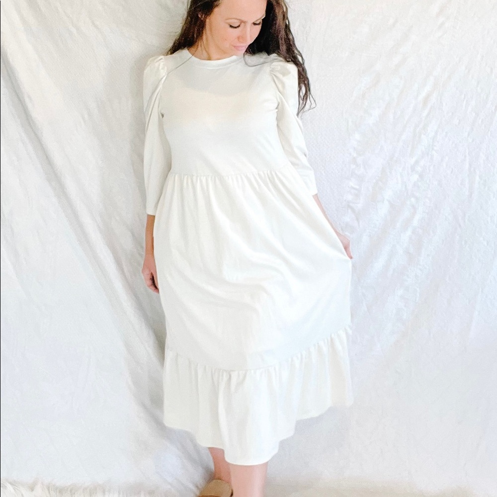 Who What Wear cream midi garden dress 
Size S, fits up to M